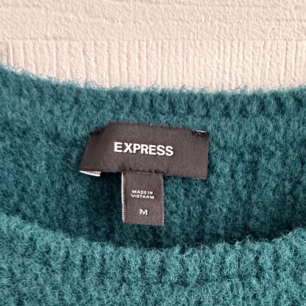 Express Deep Green Ribbed Sweater - Picture 2 of 4